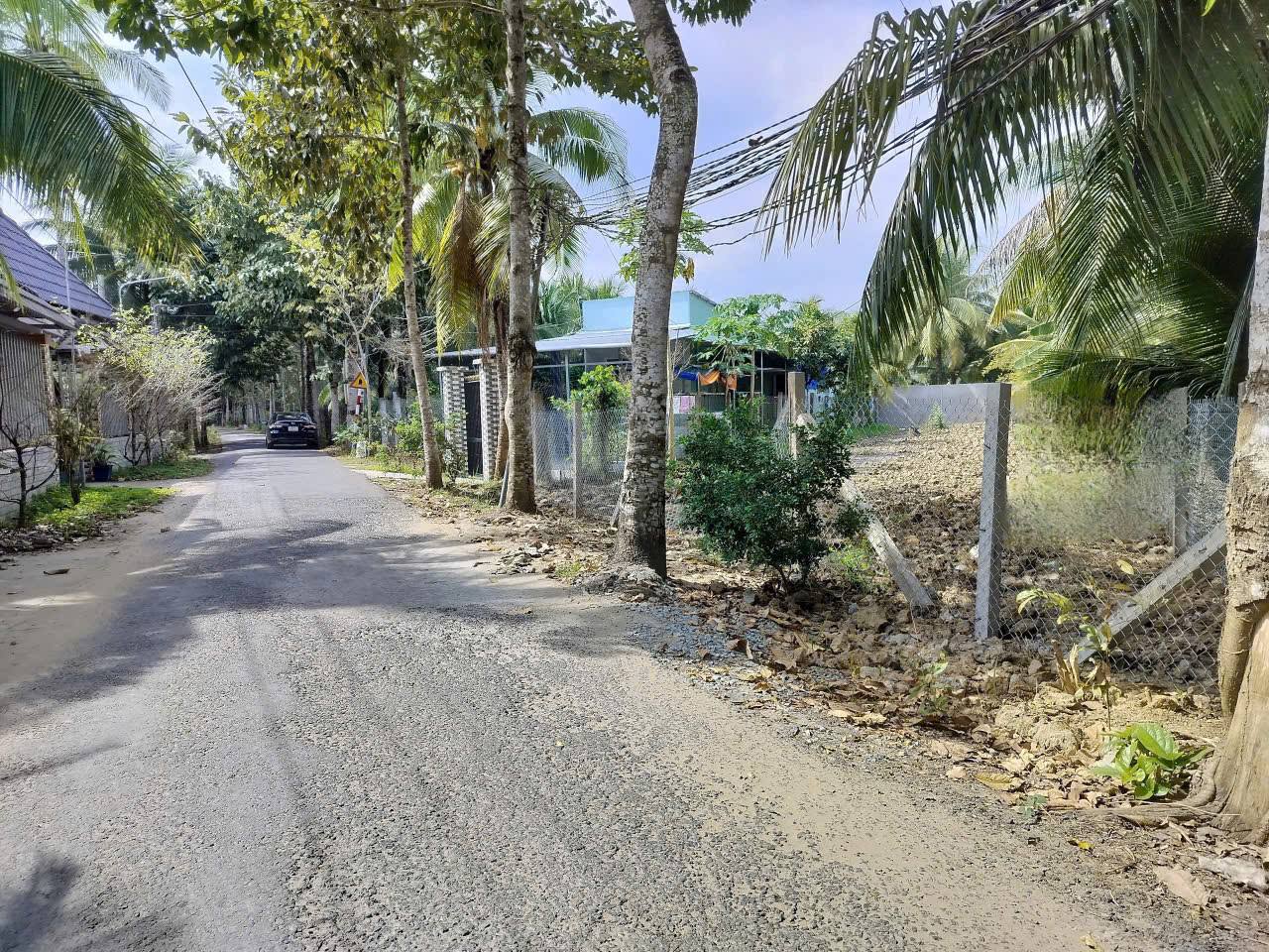 Bán đất mặt tiền lộ nhựa Phú Nhơn, Nhơn Thạnh, giá 1.75 tỷ