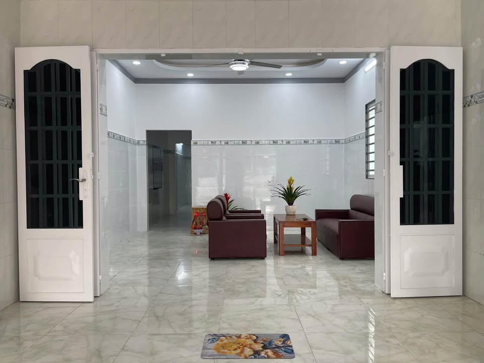 Bán nhà 5.9 tỷ mặt tiền đường 79, Củ Chi, kinh doanh tốt