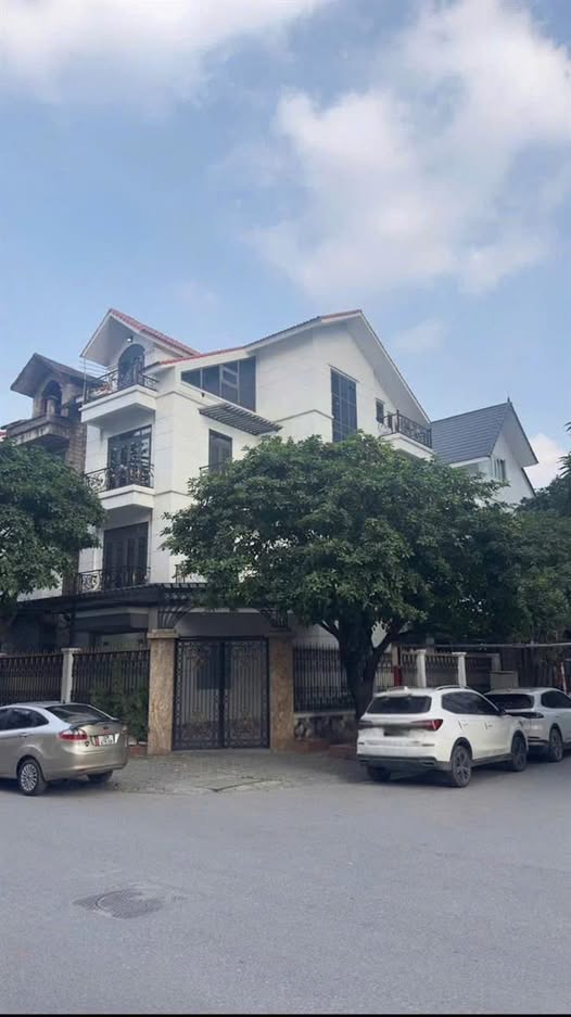 Cho thuê biệt thự quận Nam Từ Liêm, thành phố Hà Nội, giá 75 triệu/tháng