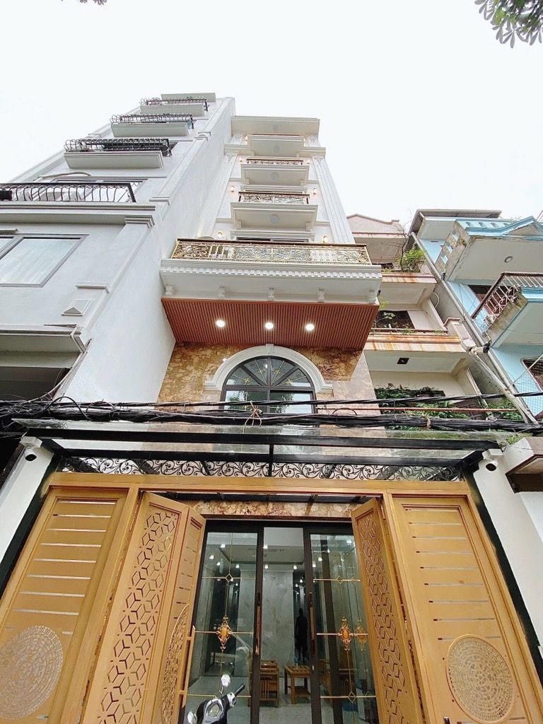 Bán nhà thang máy 5 tầng, trục Cầu Giấy, ngõ thông ô tô, 46m2, mặt tiền 6m