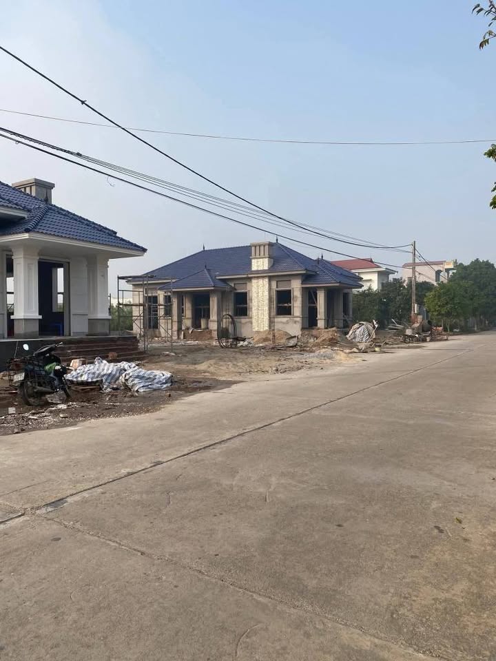 Đất 81m2 mặt đường 10B, mua nhanh tay, lời to tay