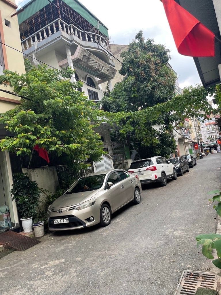 Bán nhà riêng quận Long Biên, thành phố Hà Nội giá 10 tỷ