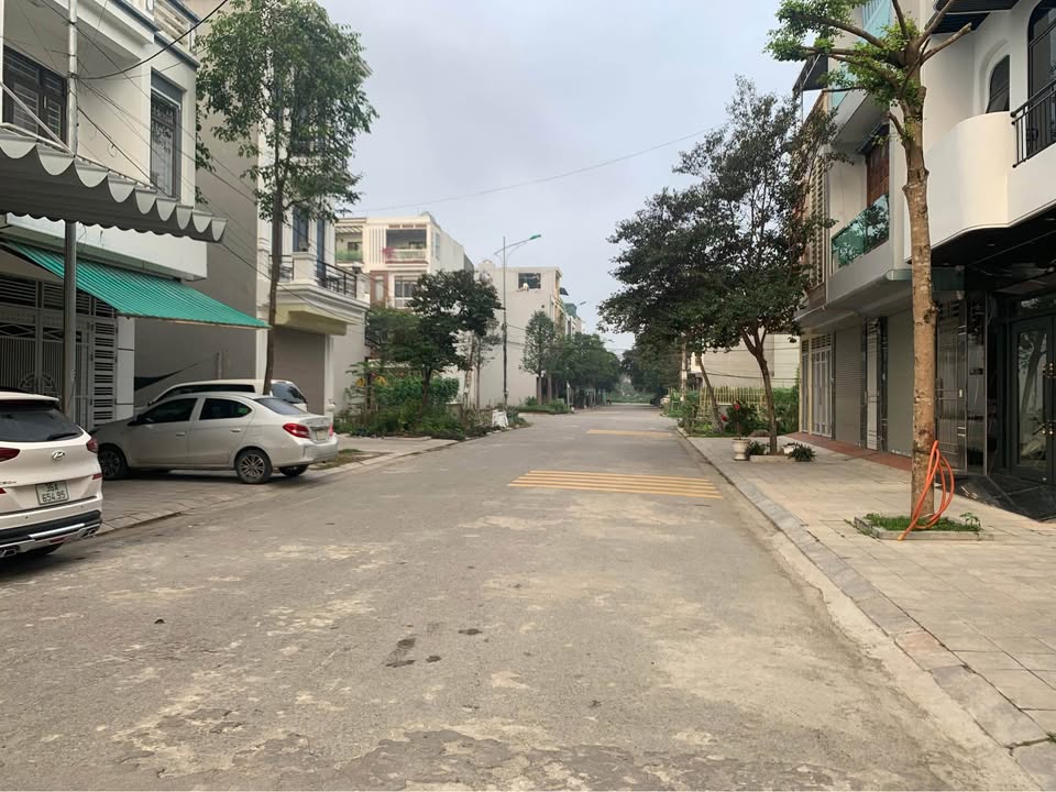 Bán lô đất đẹp mặt bằng quy hoạch 9449 tại phường Quảng Thành, Thanh Hóa