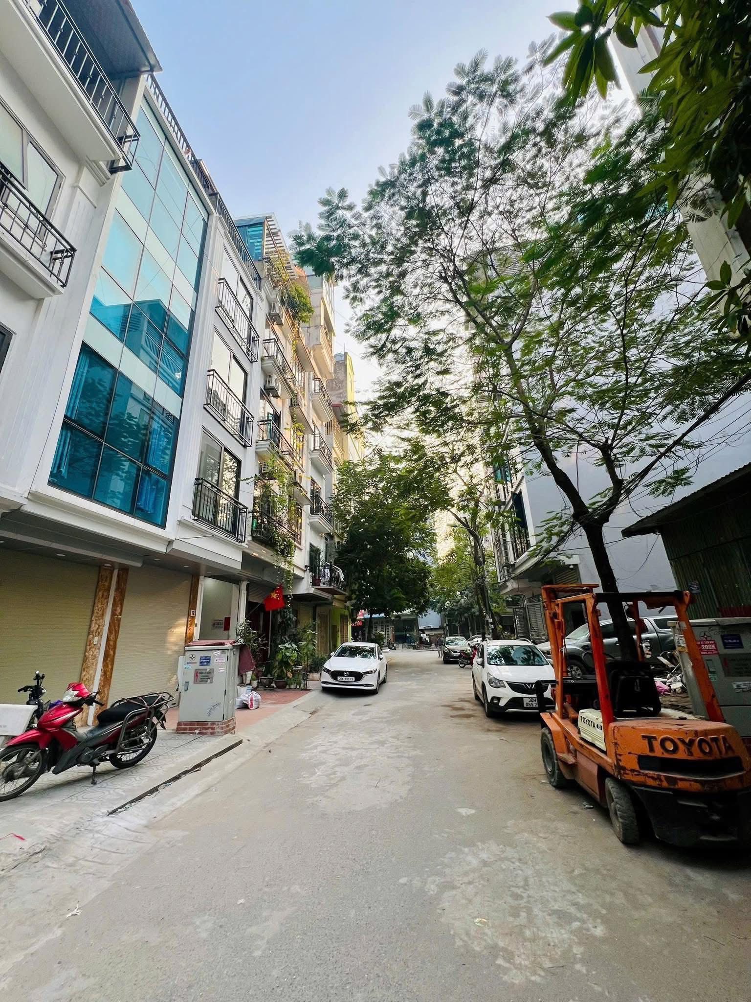 Bán nhà Cầu Diễn, Hồ Tùng Mậu, phân lô, ô tô tránh, vỉa hè, kinh doanh, giá 12.9 tỷ