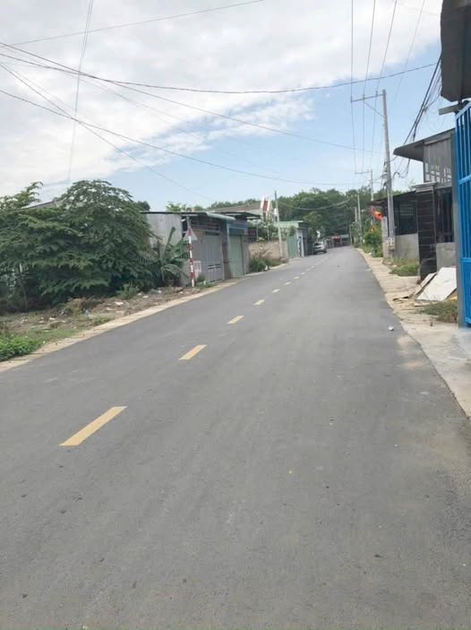 Bán lô đất siêu xinh tại trung tâm ấp 1, phường Tân Triều, đường nhựa 6m xe hơi vi vu tới tận nơi