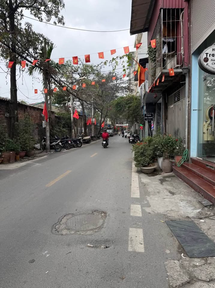 Bán nhà phố Trương Định, Hoàng Mai, ngõ nông thoáng, kinh doanh tốt, tặng nội thất về ở ngay