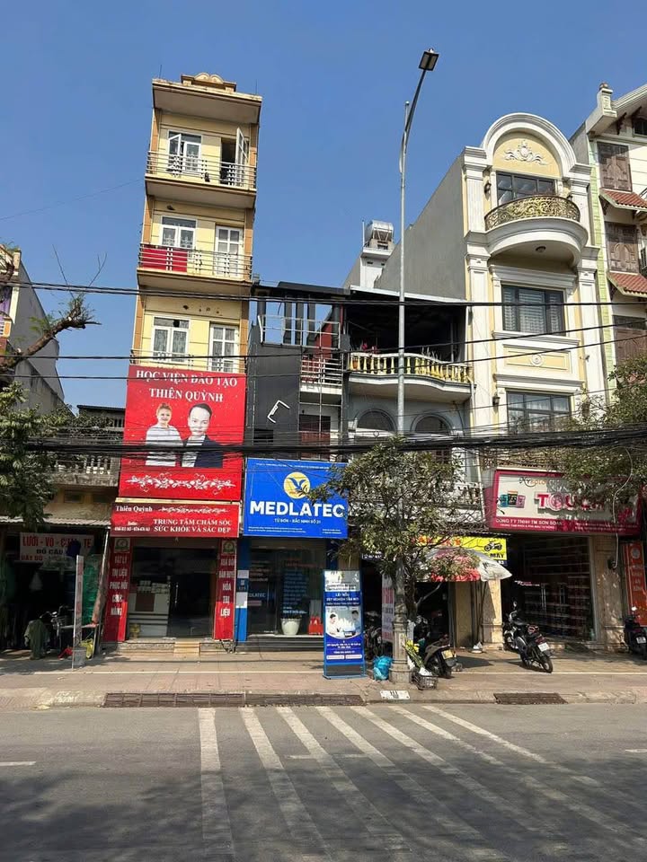 Bán nhà 3 tầng kinh doanh sầm uất đường chính Minh Khai, Từ Sơn, Bắc Ninh