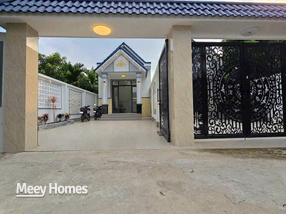 Bán biệt thự mini mặt tiền đường nhựa lộ Triền Đồng, phường Phú Tân, Bến Tre cũ, giá 2,35 tỷ