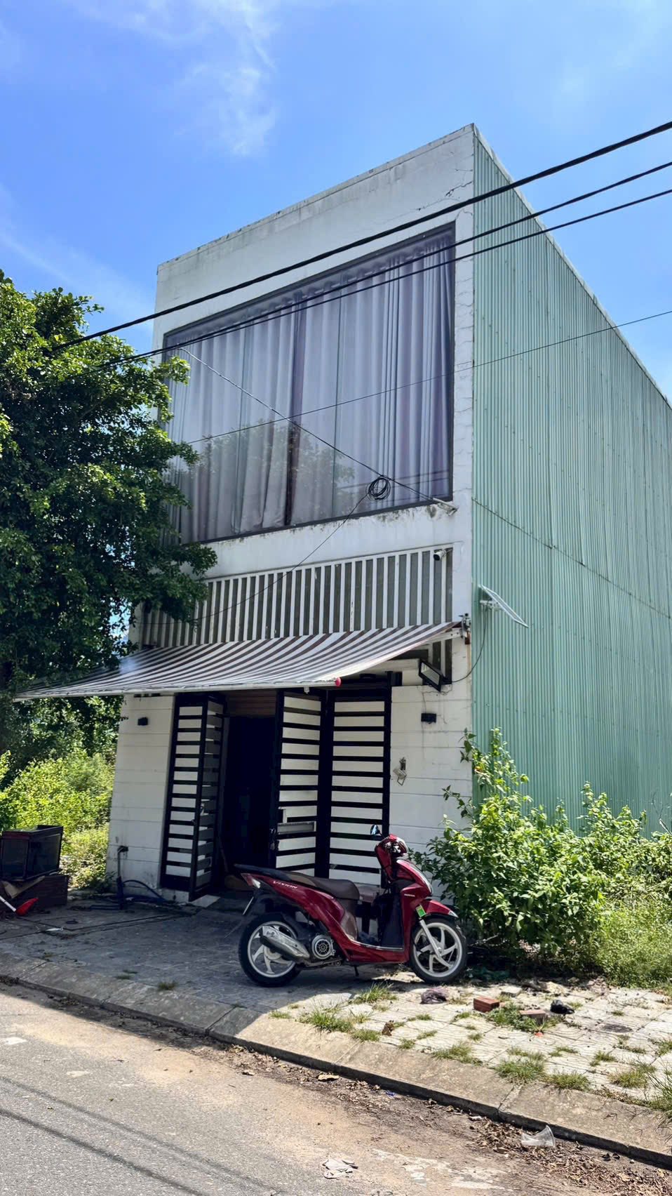 Bán nhà 2 tầng khu đô thị Sungate Điện Ngọc, cách FPT 900m, giá 3 tỷ