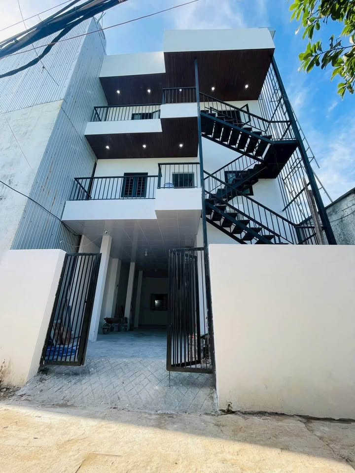 Bán tòa căn hộ 3 tầng 18 phòng, kiệt ô tô Nguyễn Lương Bằng, Liên Chiểu, doanh thu 63 triệu/tháng