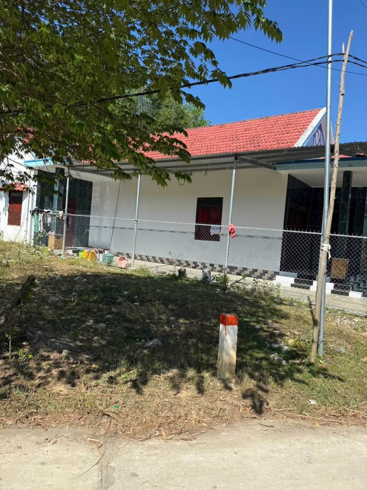 Bán đất full thổ cư ngay khu dân cư, ngã 3 Nước Nhĩ, Khánh Phú, cách Quốc lộ 27C tầm 1,5km, giá 220 triệu