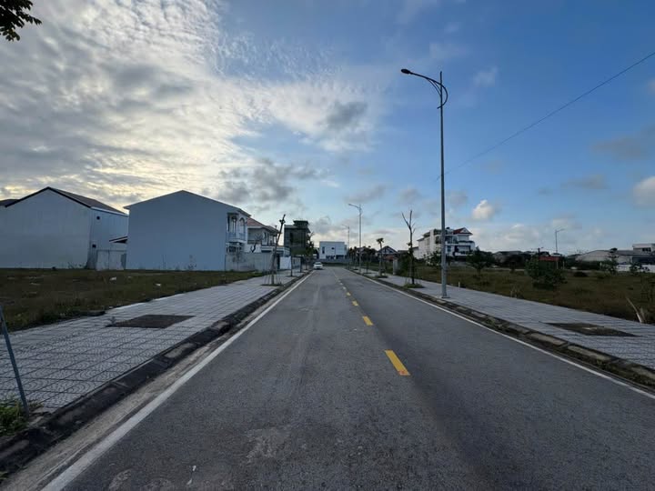 Bán lô đất đẹp cạnh trường FPT khu quy hoạch Thanh Thủy