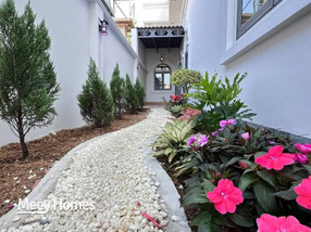 Bán nhà mới hoàn thiện tại hẻm 97 Nguyễn Văn Linh, phường Long Hoa, Tây Ninh, giá 1.89 tỷ