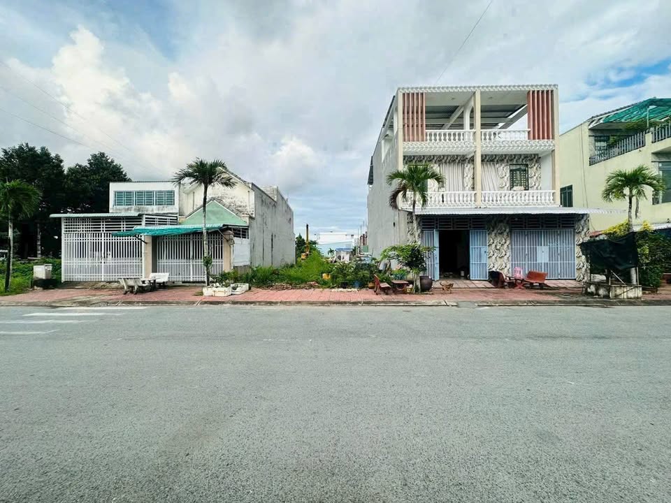 Bán đất tại Phường 9, Vĩnh Long, diện tích 94,5m², thích hợp xây nhà vừa ở, vừa kinh doanh, mở văn phòng