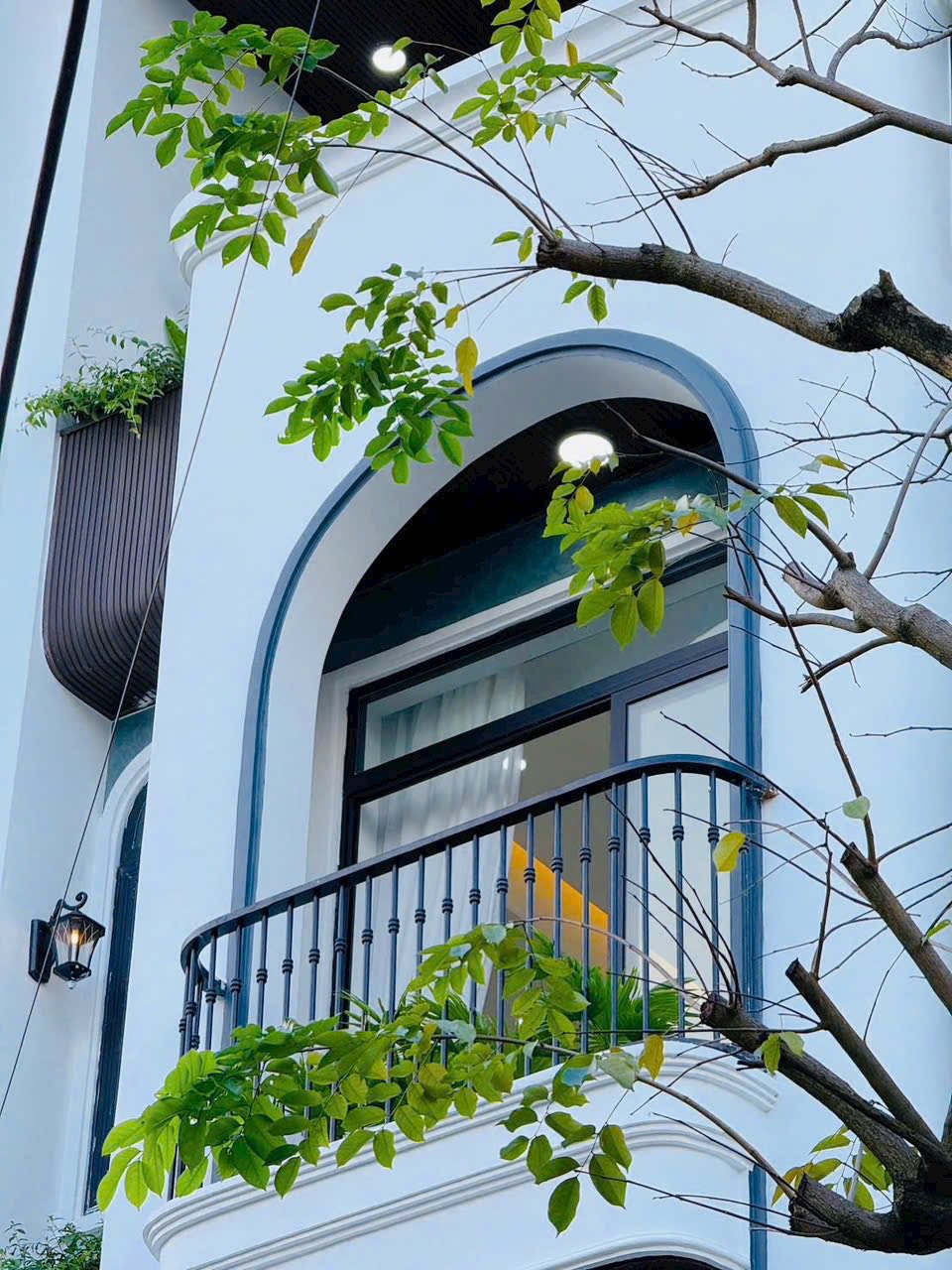 Bán villa 4 tầng mới 100%, hồ bơi riêng, ngay trục Hồ Nghinh, gần biển Mỹ Khê