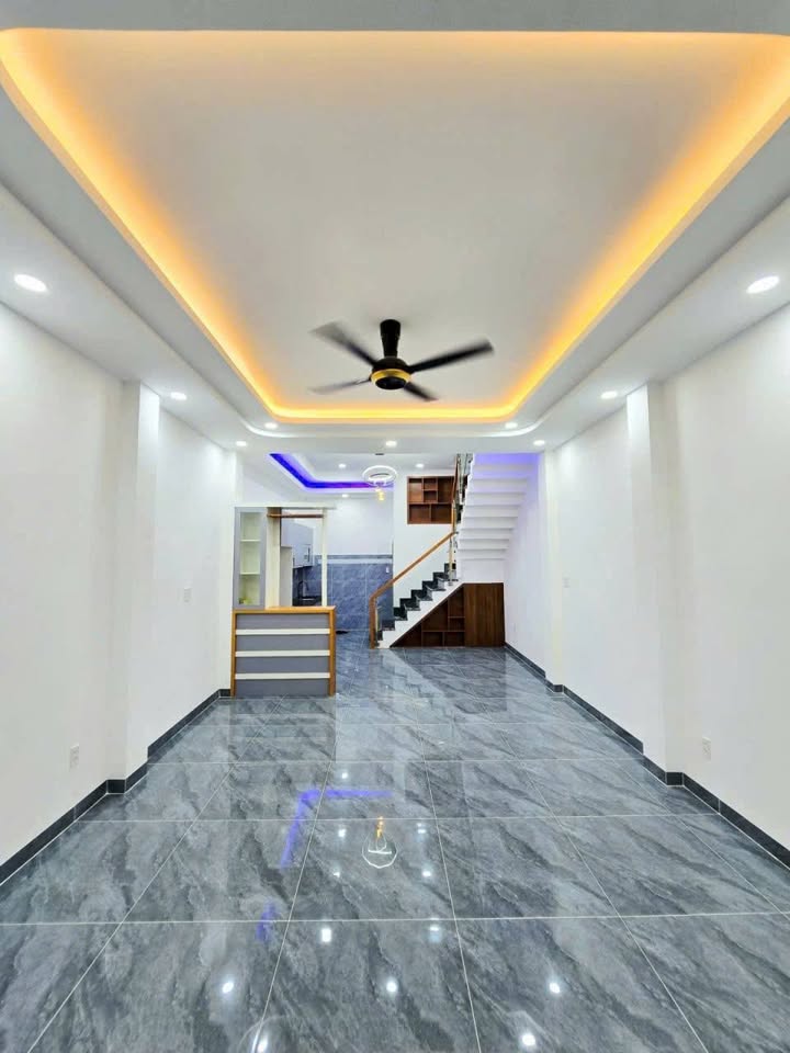 Bán nhà Phố Mới, 50m² x 4 tầng, hoàn công đủ, đường ô tô trước nhà 5m, gần chợ Lò Lu, Long Trường