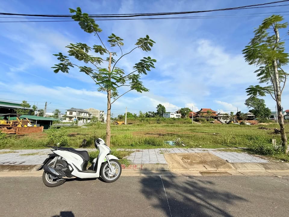 Bán đất khu quy hoạch Bàu Vá, view công viên, cách Trường Đúc 2 lô đất