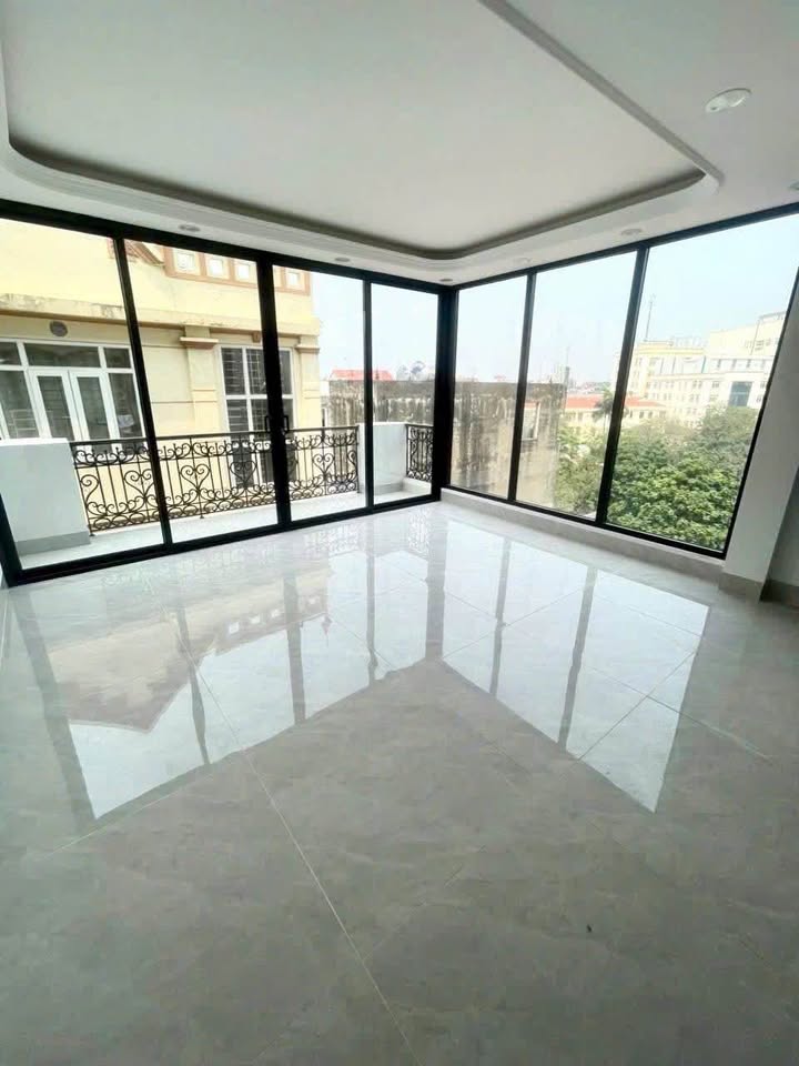 Bán nhà Xuân Đỉnh, 36m2, 7 tầng thang máy, có thang máy, cách ô tô tránh chỉ 1 nhà, giá ưu đãi cực sốc