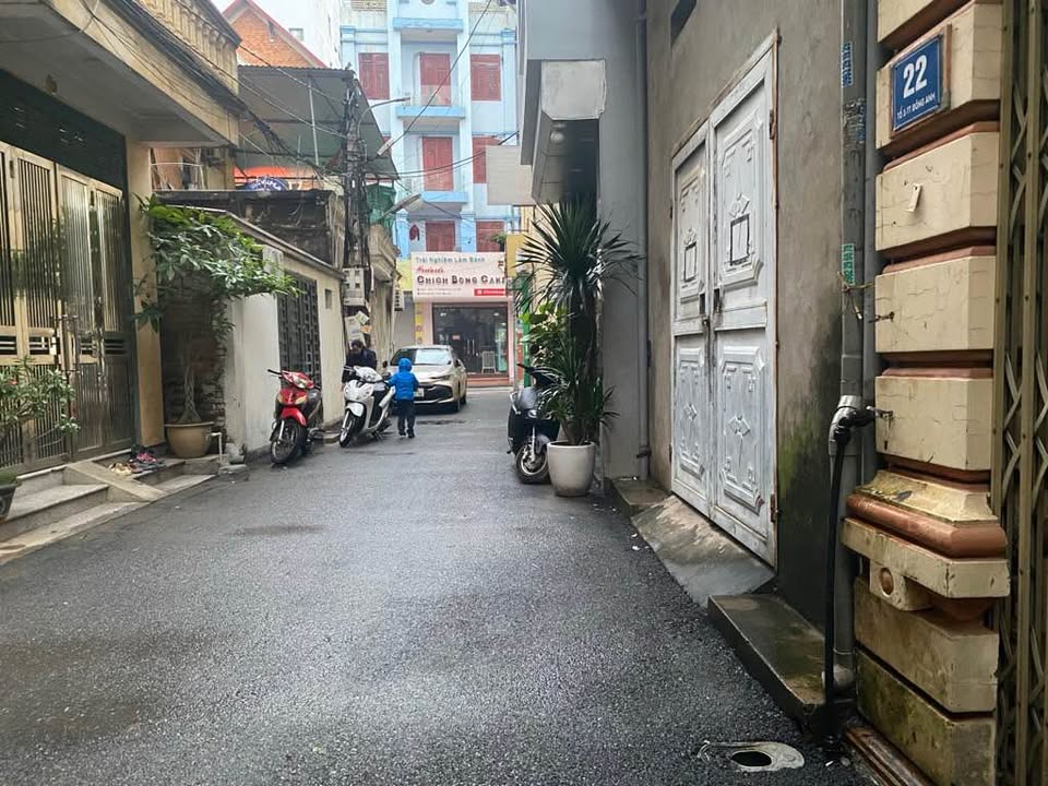 Bán nhà 3 tầng tại Cao Lỗ, Uy Nỗ, Đông Anh, sổ 110m2, mặt tiền rộng 7,5m, giá 17 tỷ