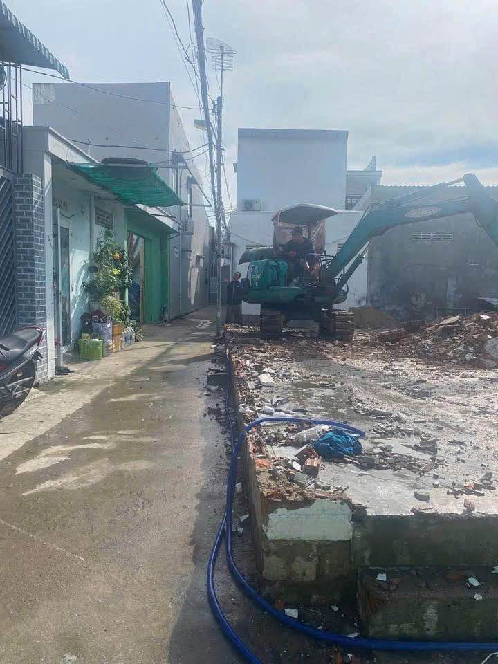 Chỉ 2,5 tỷ có ngay lô đất trung tâm Nha Trang, cạnh trường học, cách biển 1km, gần chợ Đầm