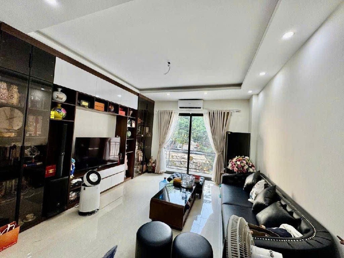 Bán nhà Cầu Bươu, Hà Đông, 6 tầng, 31m2, ngõ ô tô