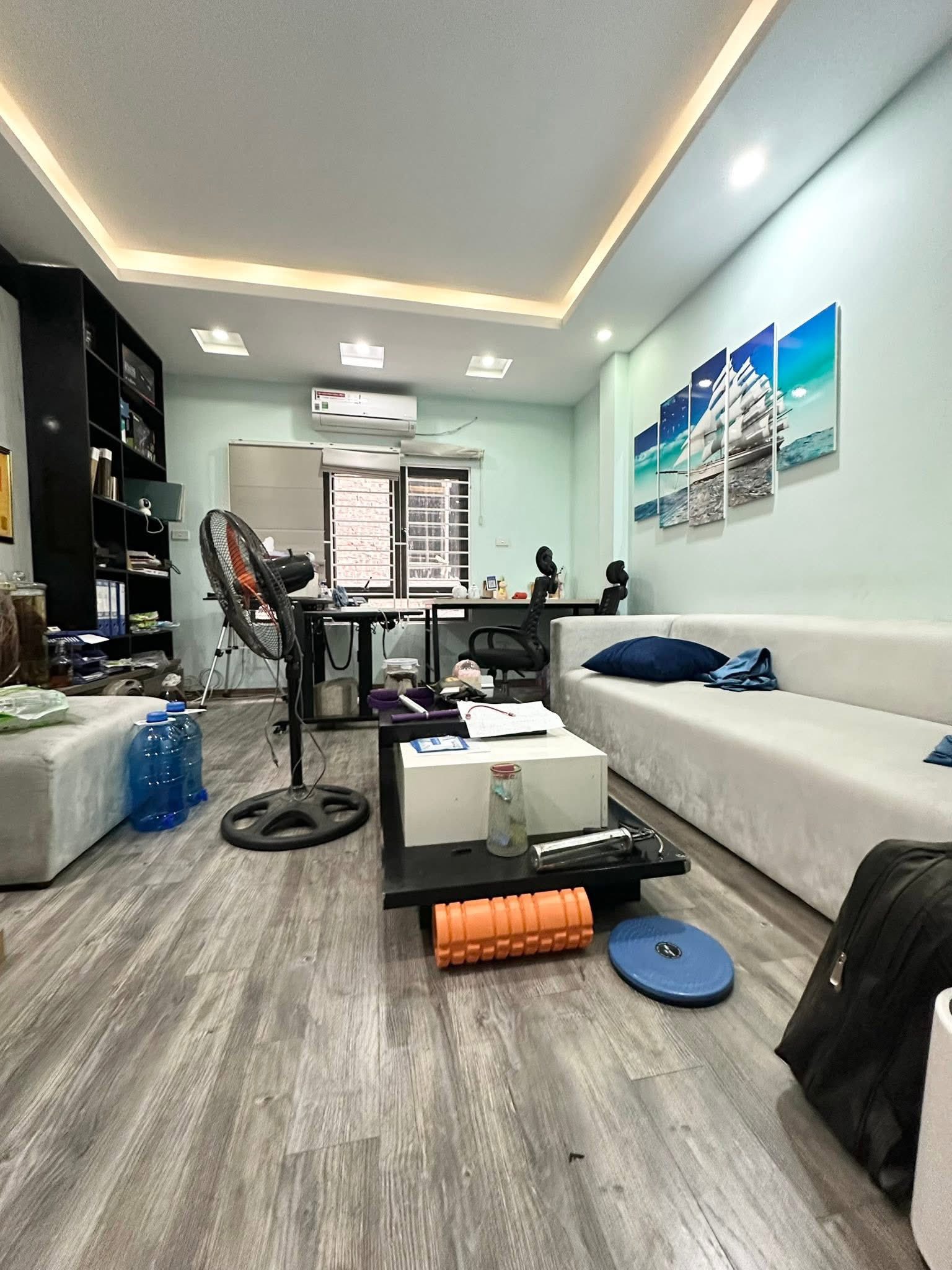 Bán nhà đường Hoàng Mai, gần khu đô thị Đền Lừ, trung tâm quận Hoàng Mai, giá 7.9 tỷ