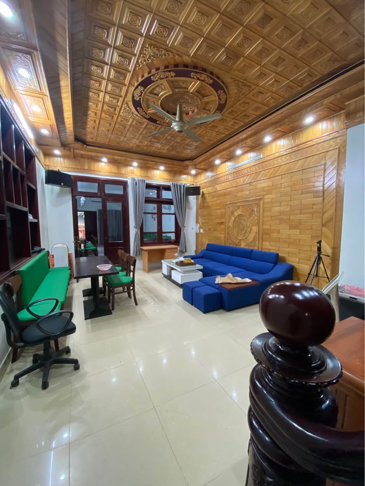 Bán nhà 3 tầng mặt đường Tô Thị, gần hồ Phai Loạn, diện tích sổ 280m2, phù hợp kinh doanh, cho thuê, văn phòng