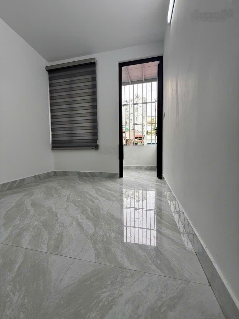 Đống đa - phân khúc 3 tỷ - view hồ - trước nhà rộng 10m - ở ngay