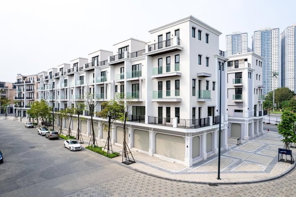 Chính chủ cần bán gấp lô liền kề dự án The Manor Centrer Park Nguyễn Xiển, diện tích 75m2