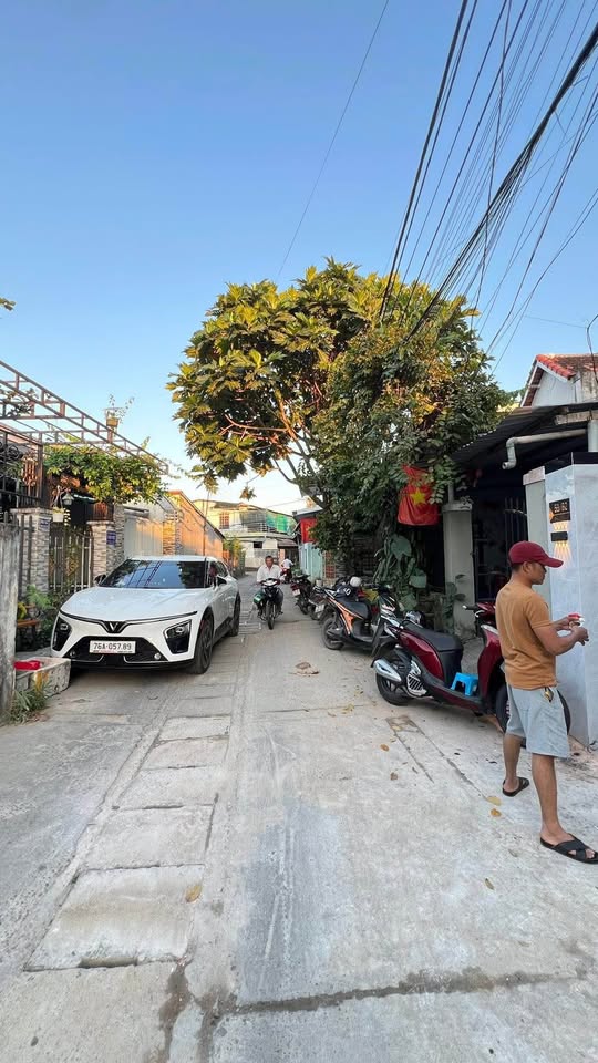 Bán nhà riêng thành phố Quảng Ngãi, tỉnh Quảng Ngãi giá 2 tỷ