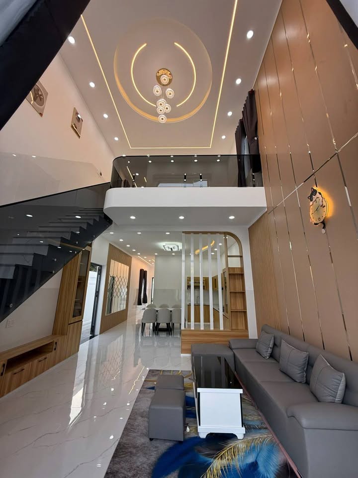 Nhà 6m x 30m full thổ cư, trung tâm Hòa Thành, chỉ 3,09 tỷ