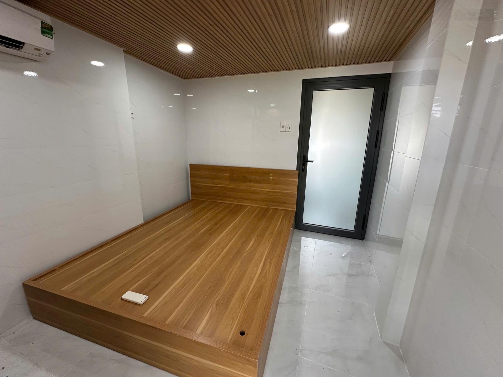 Cần bán gấp căn nhà P. Tân Hưng Thuận, Q. 12, có DT: 3m x 7m. Đúc 2 lầu giá 1,5 tỷ