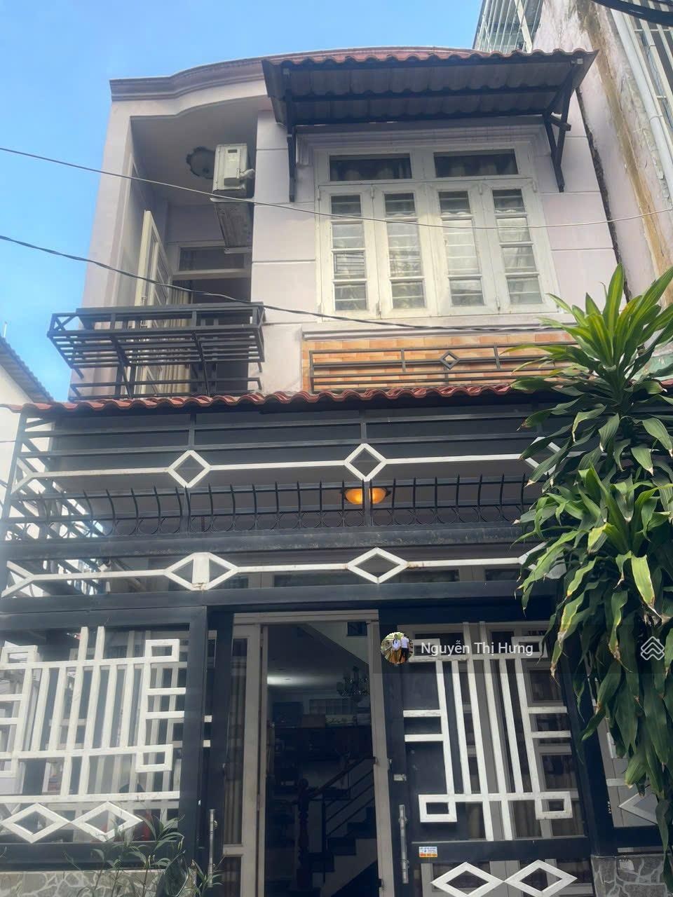 Cho thuê nhà hẻm 791 trần xuân soạn q7-4x15m,1l,3pn+căn góc+ nội thất-giá chốt rẻ : 12tr / tháng .