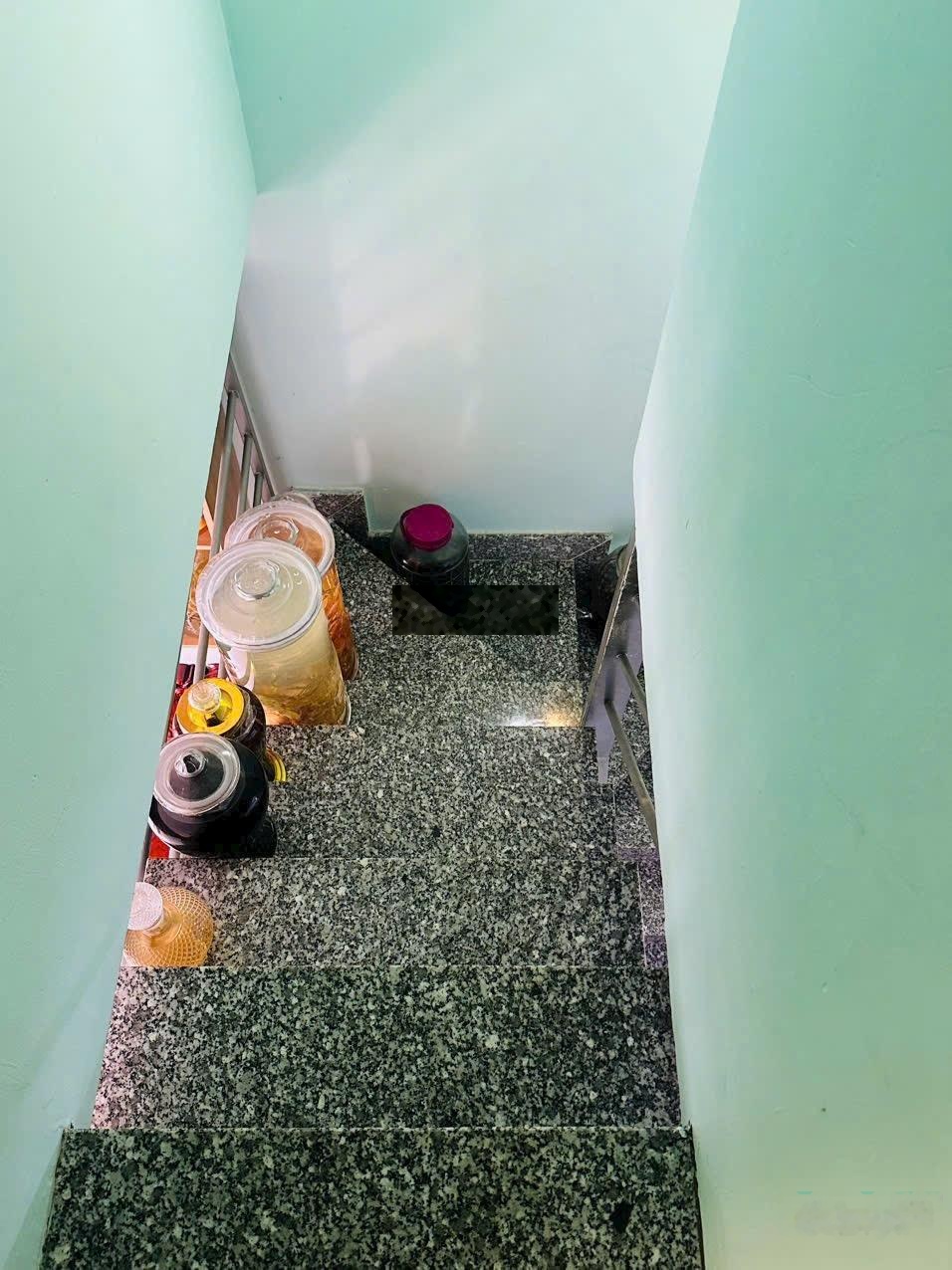 Bán nhà đường 5 thông ô tô 1 trệt 1 lầu 2 phòng ngủ 2WC Hà Huy Giáp Quận 12