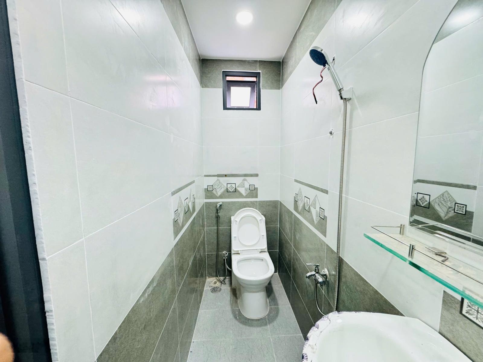 Giảm 500 tr nguyên căn 3pn - ngay Tô Ngọc Vân Thạnh Lộc, Q12 - giá 2,3 tỷ(bớt lộc)