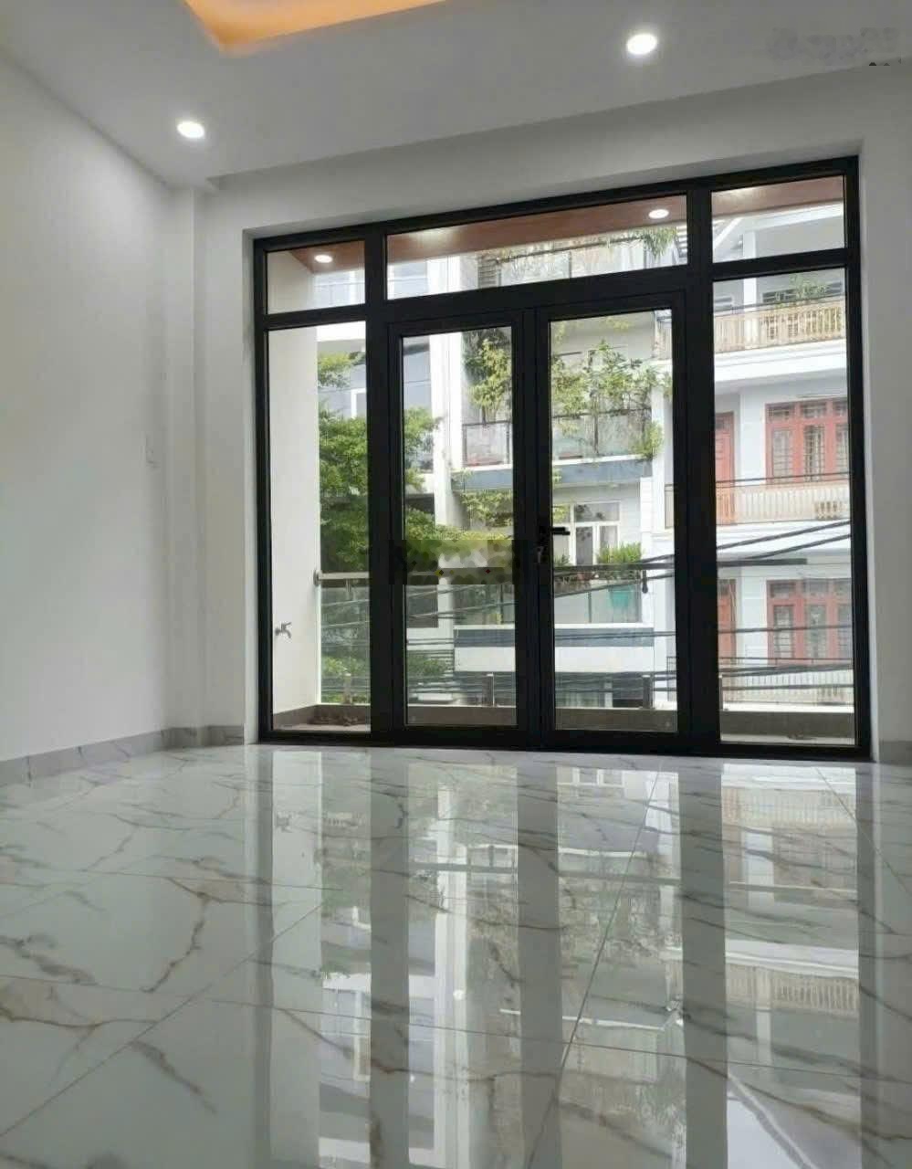 Nhà phố 5 lầu có thang máy cho thuê tại Tân Quy