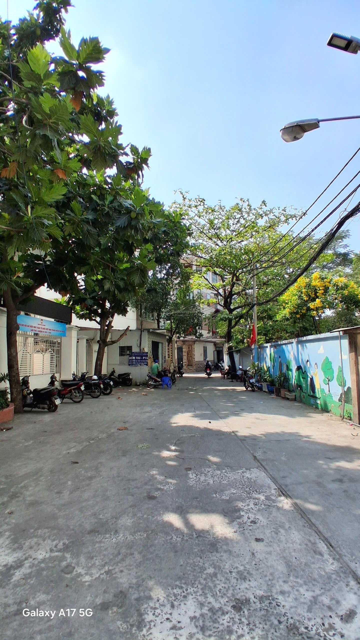 Bán nhà 3 tầng Tân Hoà Đông Q6, hẻm 6m Cạnh UBND, giá 3 tỷ+