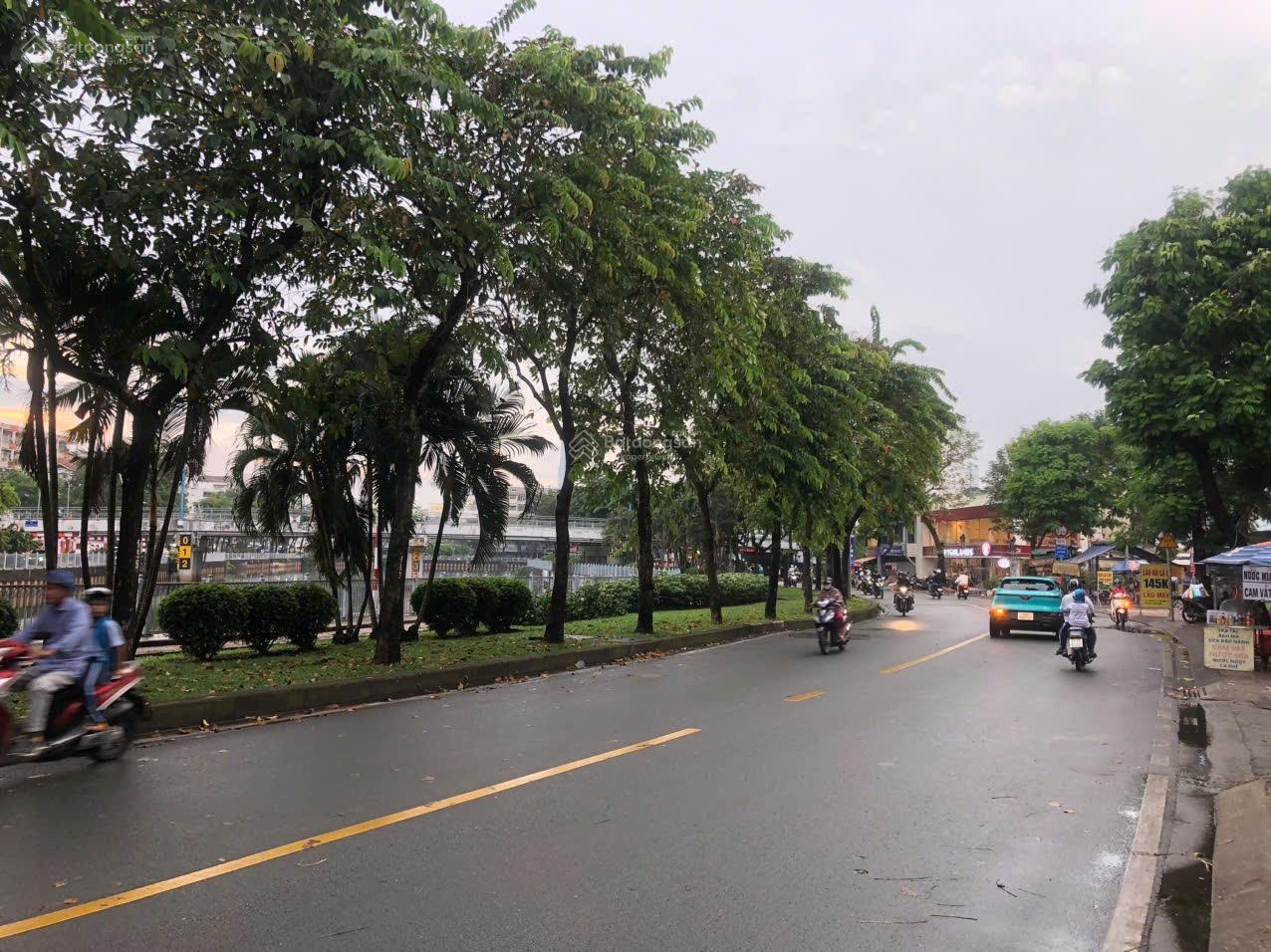 Nhà đẹp 50m2, đường Nguyễn Văn Nguyễn, P. Tân Định, Q1. 3 tầng, 4 PN, vô cùng thoáng mát & rộng rãi