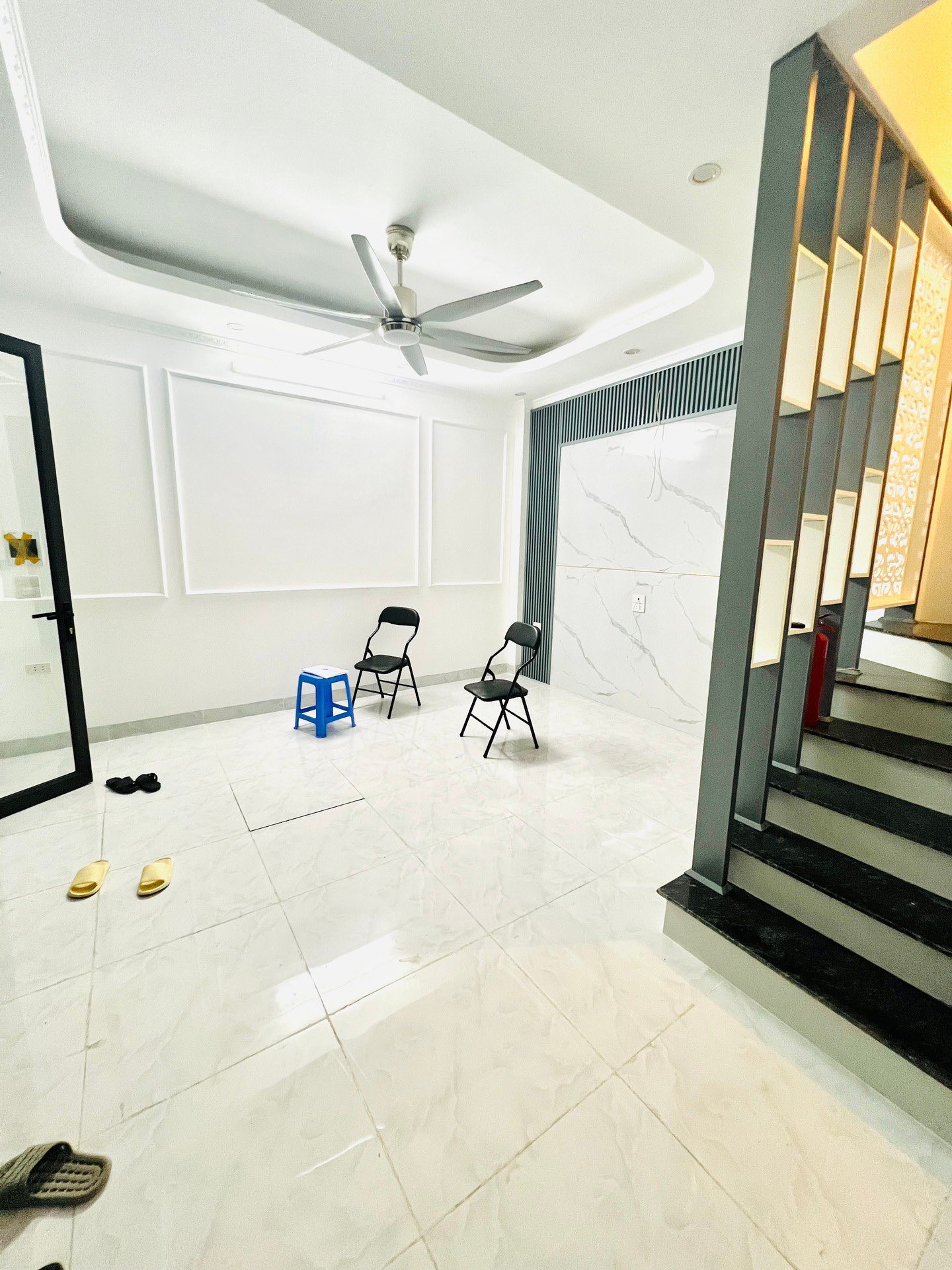 Bán nhà 5 tầng 30m2 Tôn Đức Thắng, trung tâm Hà Nội, giá hơn 8 tỷ