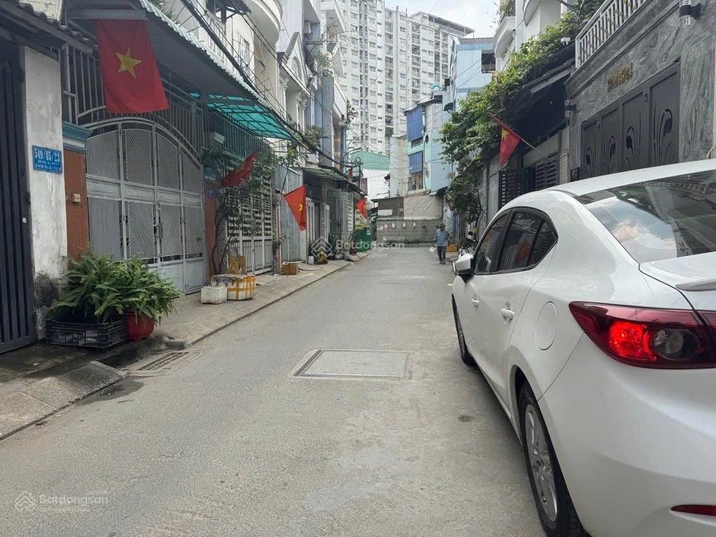 Bán nhà Bùi Quang Là , ngang 4.3m , hẻm ô tô , nhỉnh 4 tỷ