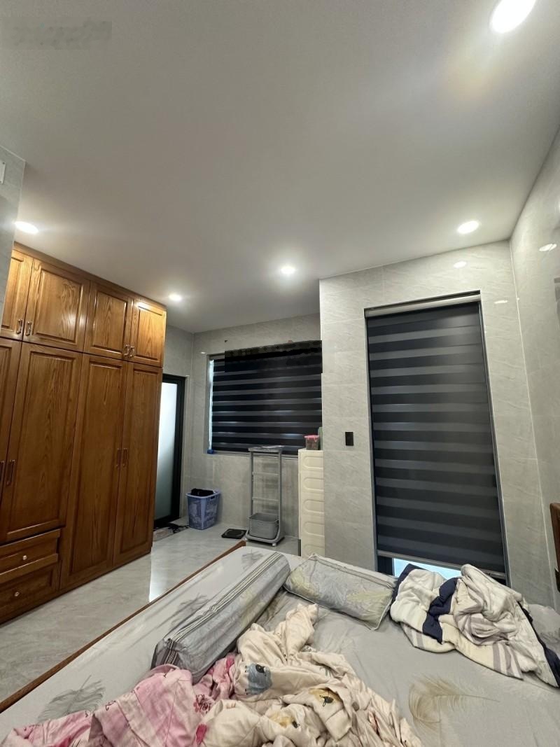 "Hiếm" nhà 4 tầng hẻm xe hơi, gần Phạm Văn Đồng