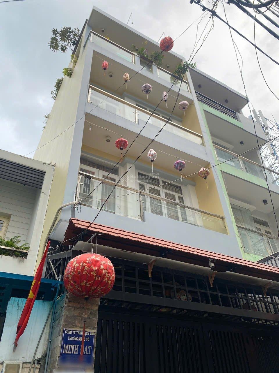 "Hot" nhà 4 tầng 4 phòng, hẻm xe hơi, gần Phạm Văn Đồng