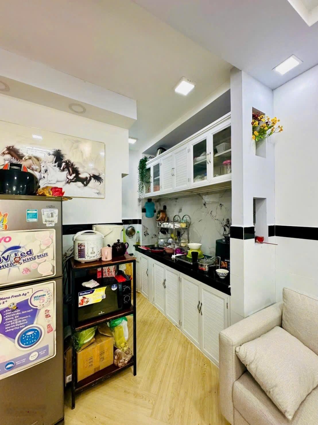 4x6m, bán nhà 3 tầng, hxh, phan văn trị, p7 gò vấp, 3 tỷ ++