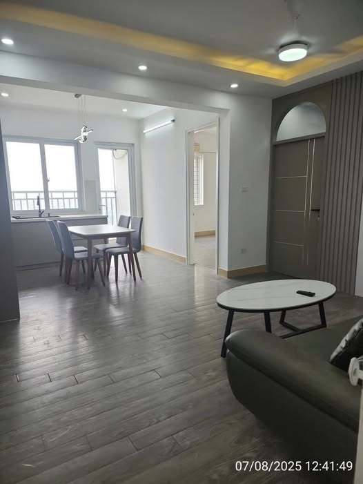 Bán căn hộ chung cư quận Long Biên, thành phố Hà Nội giá 4 tỷ