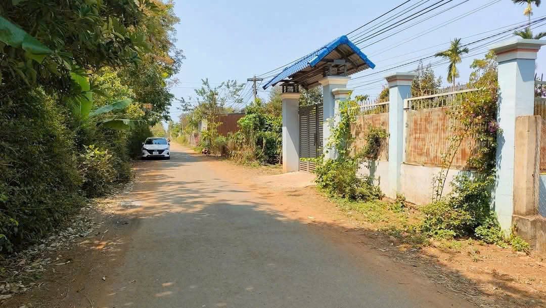 Bán đất vàng 160m² mặt tiền 5m, hướng Đông Nam, sổ đỏ thổ cư, gần Quốc Lộ 14