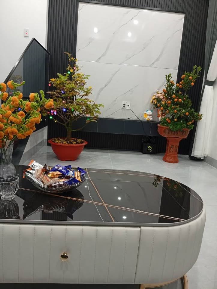 Nhà 2 tầng Thịnh Đán thoáng đãng, hiện đại, vị trí vàng