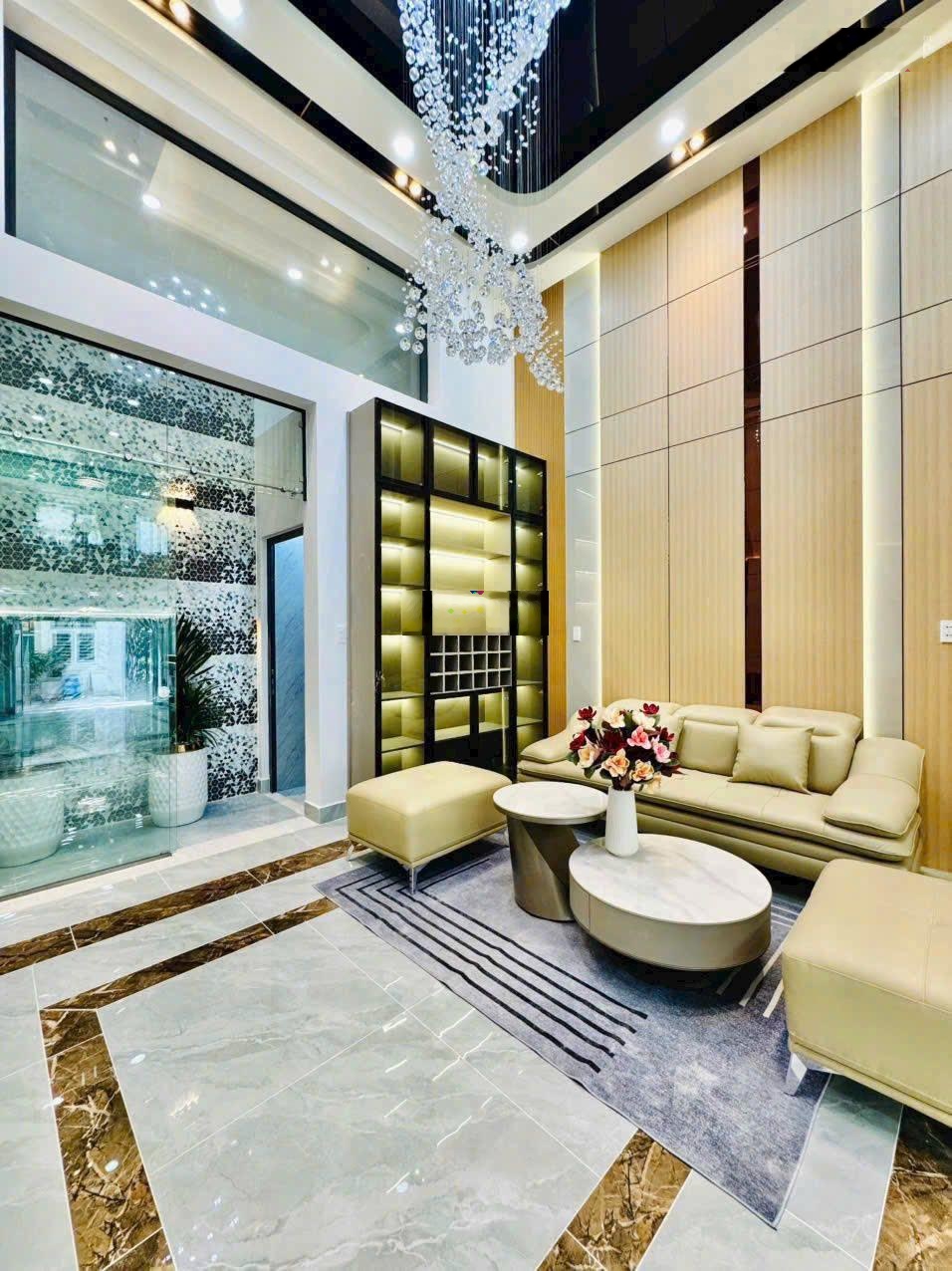 Chính chủ kẹt vốn cần bán gấp ra căn Đề Thám, P. Cô Giang Q1, 74m2,giá 6ty730,sổ hồng riêng