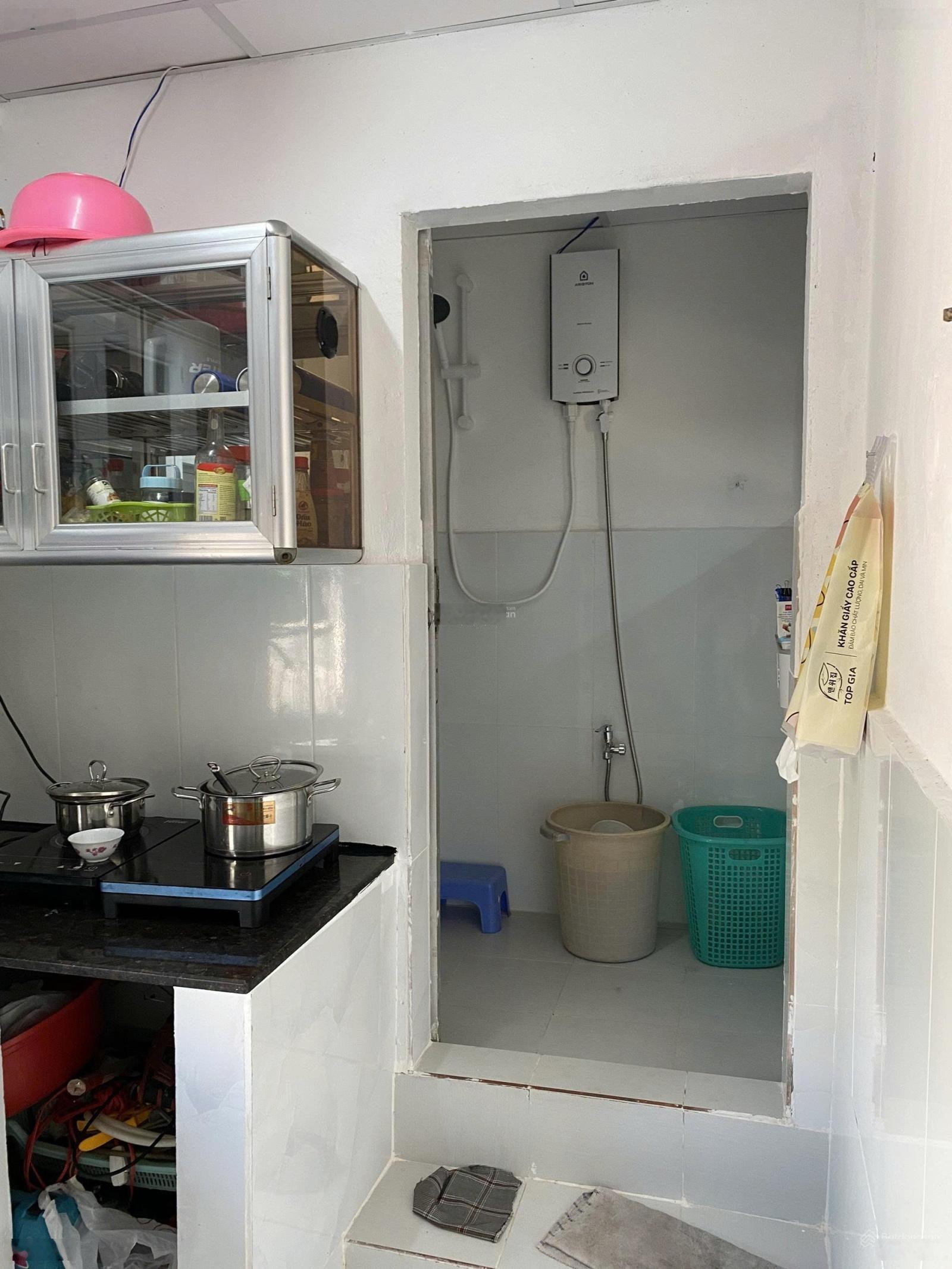 Cần bán nhanh nhà giá tốt. Diện tích xây dựng 40m2, diện tích sử dụng 40m2