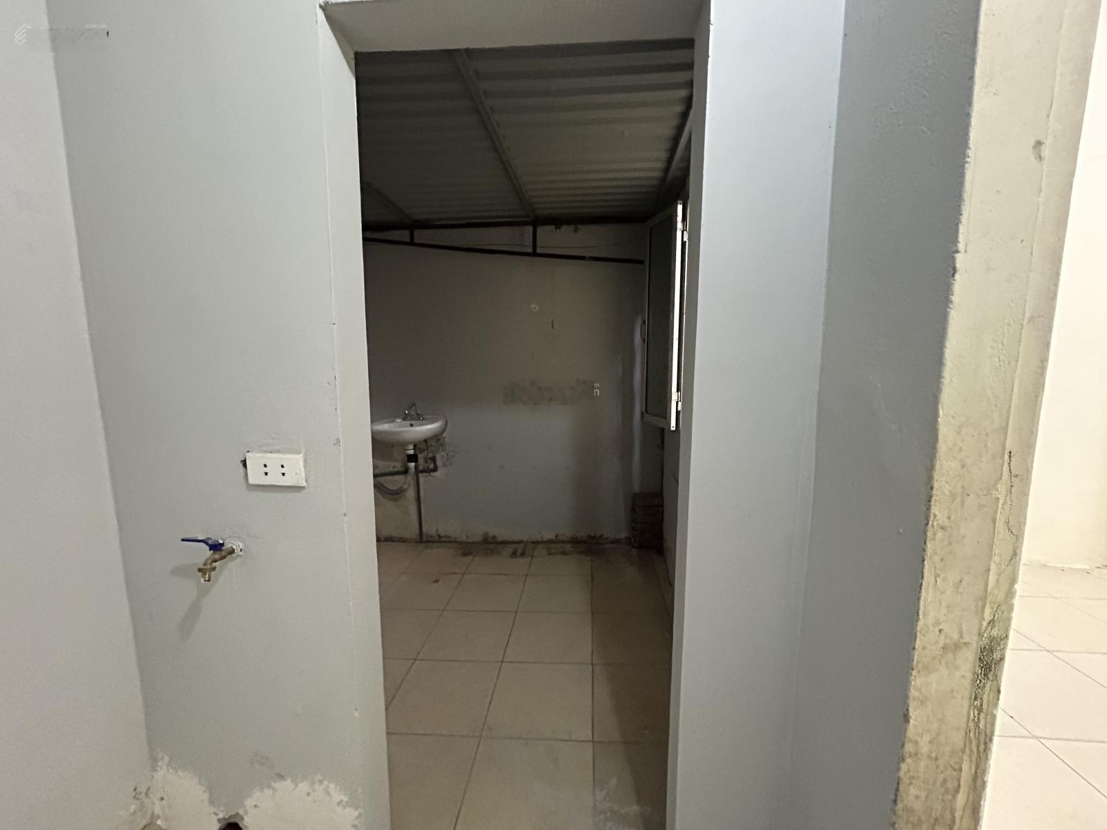 Nhà số 42 ngõ 2 An Dương Vương, Tây Hồ, Hà Nội