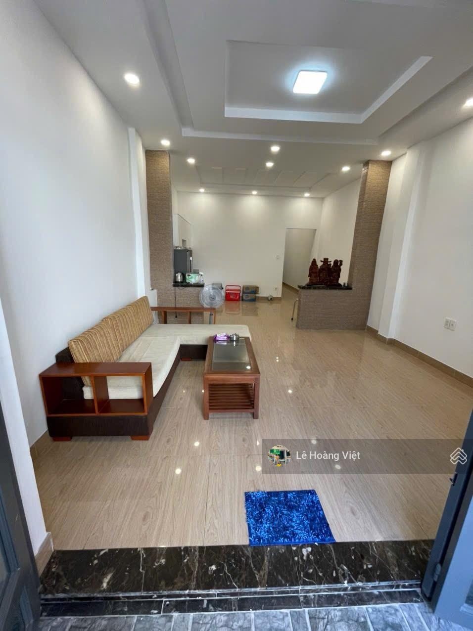 Nhà bán đường thống nhất - DT 4.5x15m - Chỉ hơn 4 tỷ nhà còn tốt